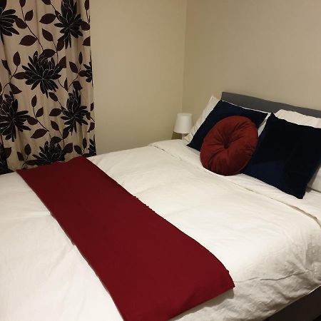 2 Bedroom Lovely Apartment In Woolwich 런던 외부 사진