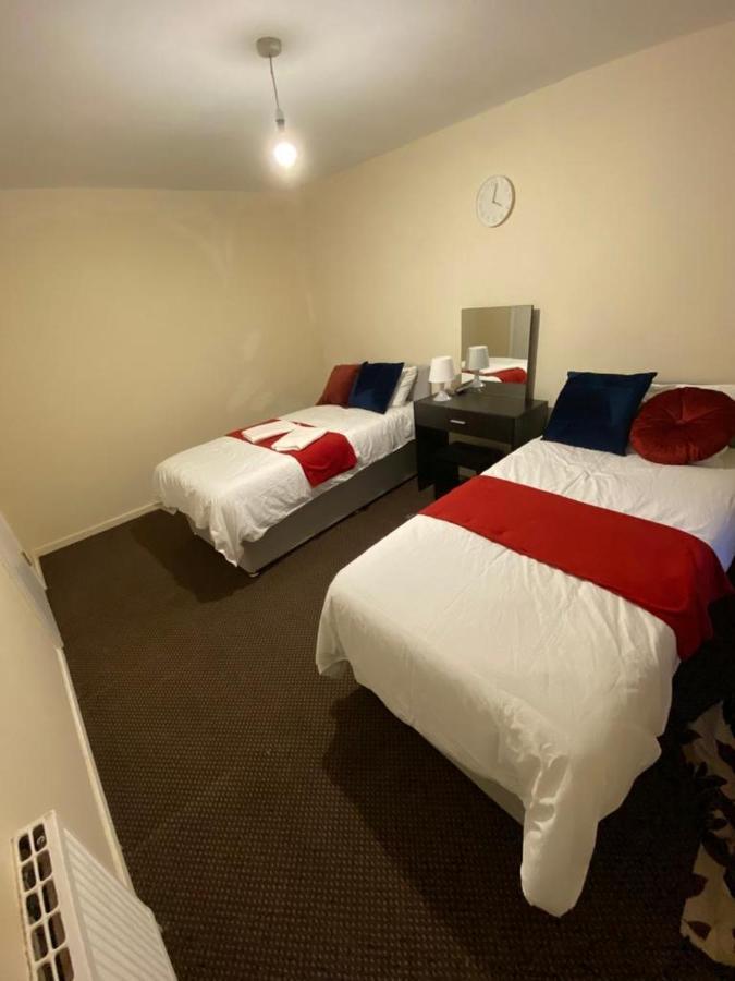 2 Bedroom Lovely Apartment In Woolwich 런던 외부 사진